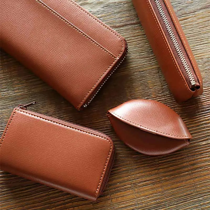 Randoseru leather goods series Half-round zipper wallet